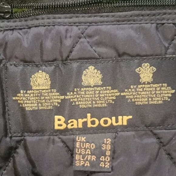 Barbour Womens lightweight down vest size 8 black full zip - Picture 6 of 9